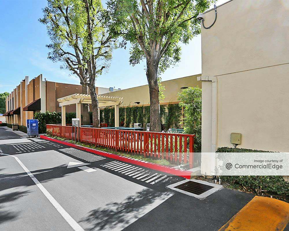 Northridge Hospital Medical Center 18420 & 18406 Roscoe Blvd 18420